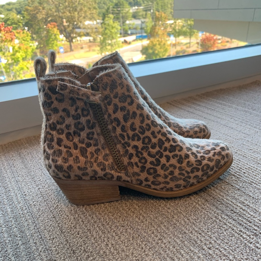 Brand new women’s bootie